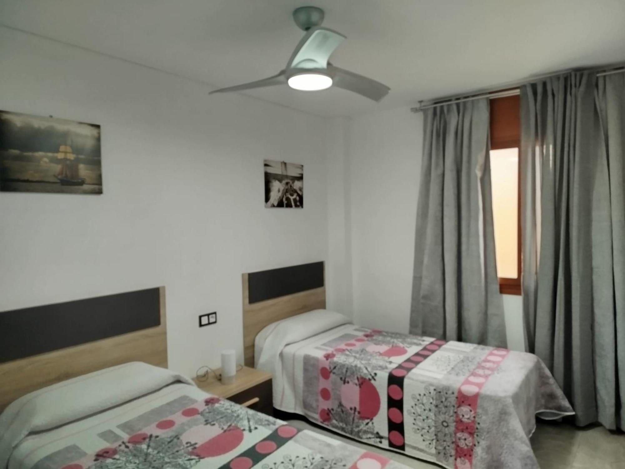 Apartamento Primera Linea De Mar En Ebrehogar Л'Амполя Екстер'єр фото